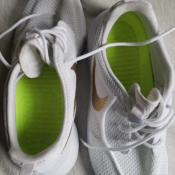 White Gold Nike Sneakers. - Picture 6 of 8